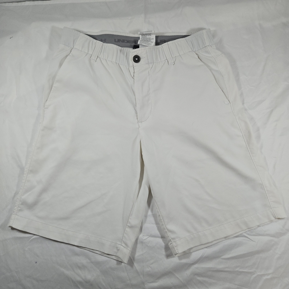 Under Armour Men's Cream Flat Front Shorts